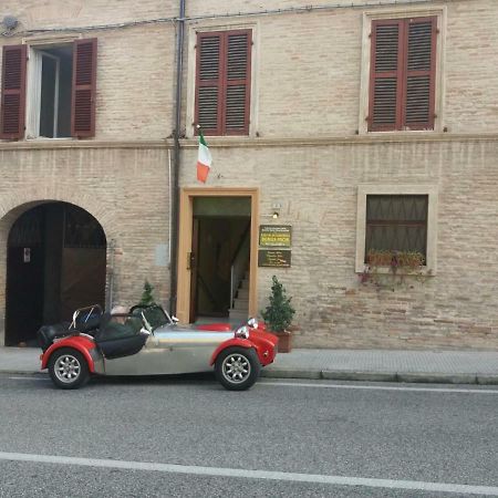 Domus Pacis Santa Chiara Casa Per Ferie Hotel Лорето Екстериор снимка